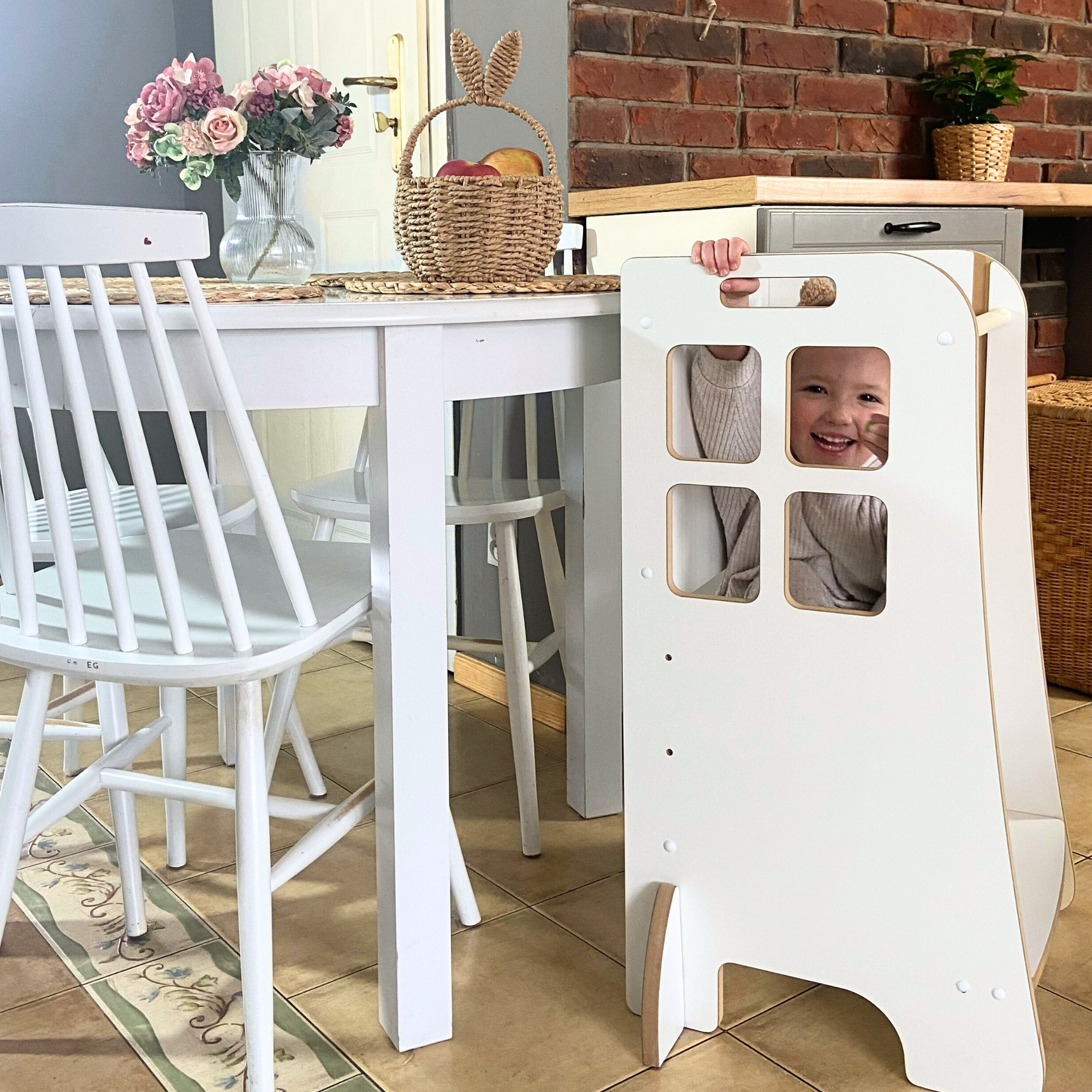 kitchen helper
